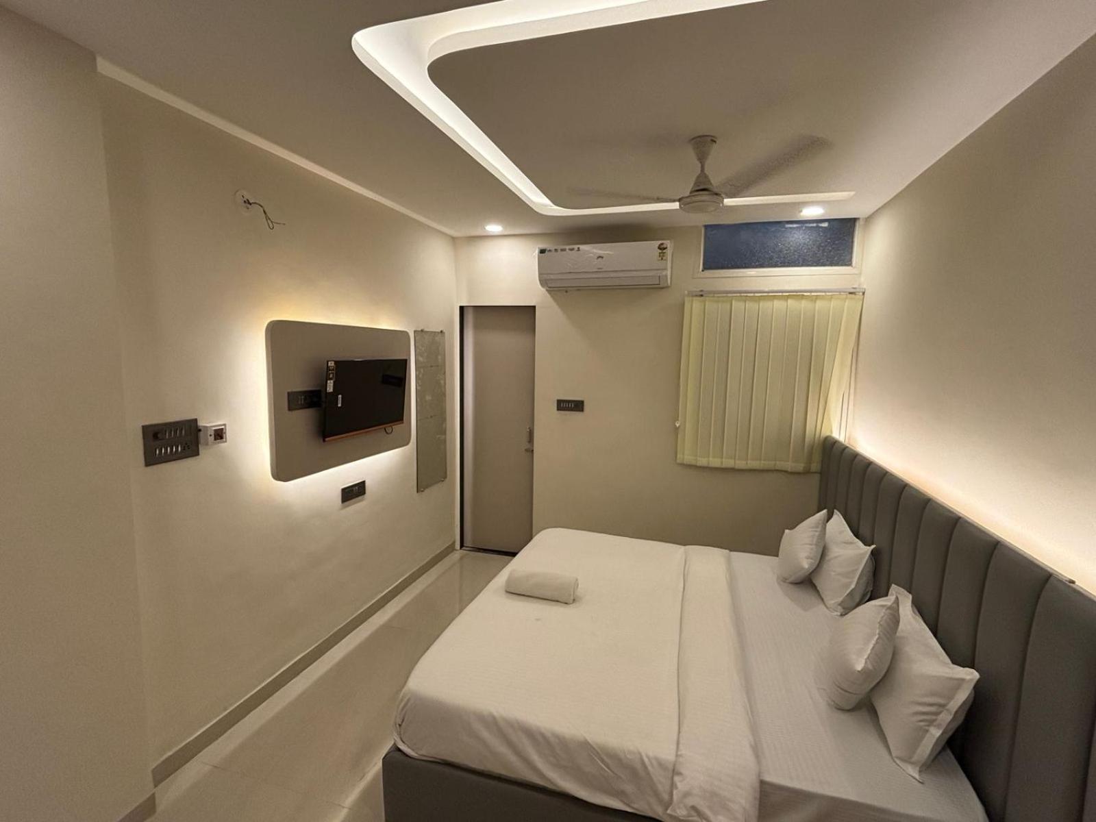 Hotel Vilaasitaa Vijay Nagar อินดอร์ ภายนอก รูปภาพ