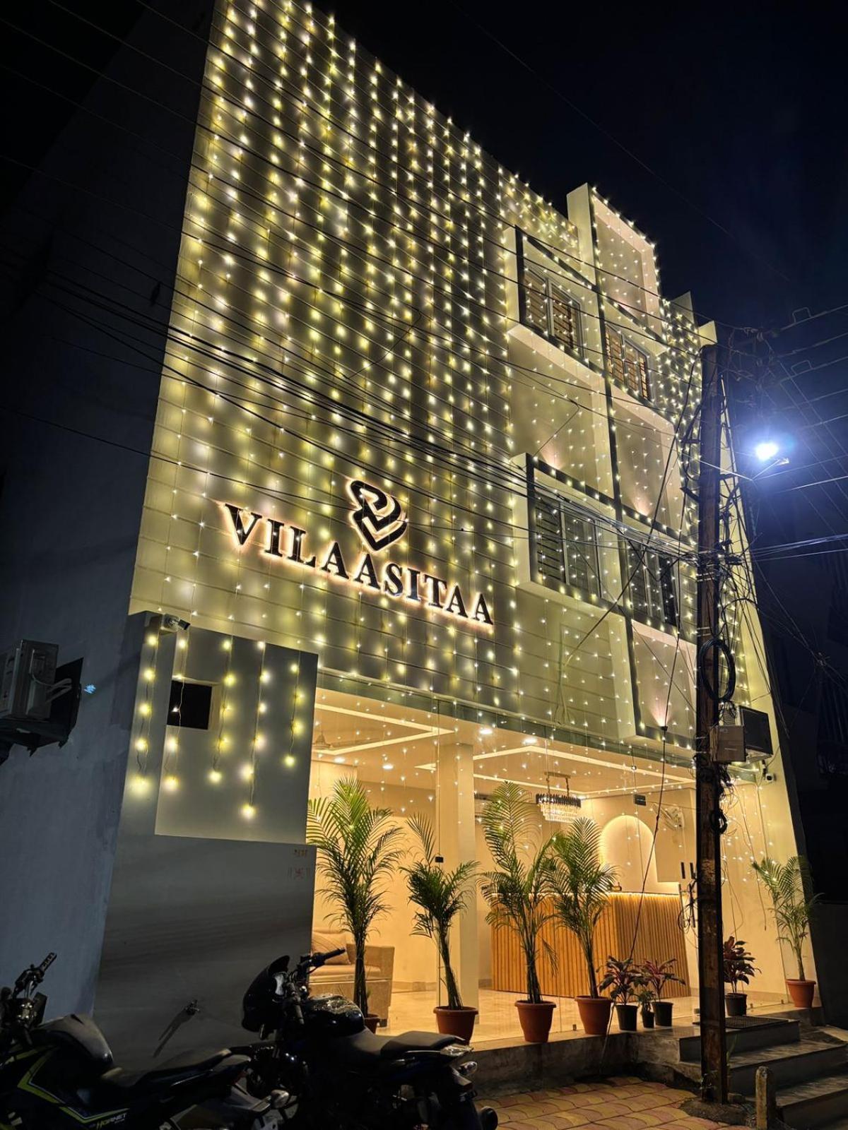 Hotel Vilaasitaa Vijay Nagar อินดอร์ ภายนอก รูปภาพ